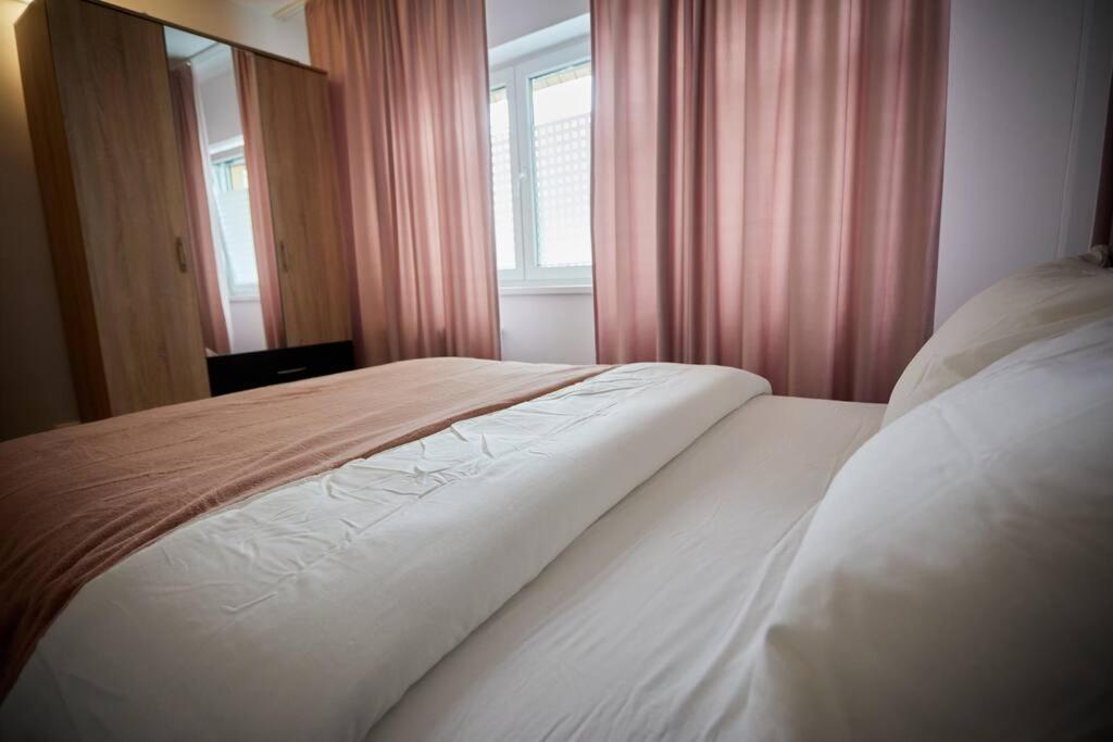Queen Apartment Athenee Βουκουρέστι Εξωτερικό φωτογραφία